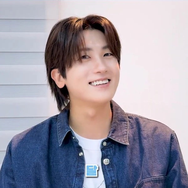 Popular profile image of Park Hyungsik selected by vote