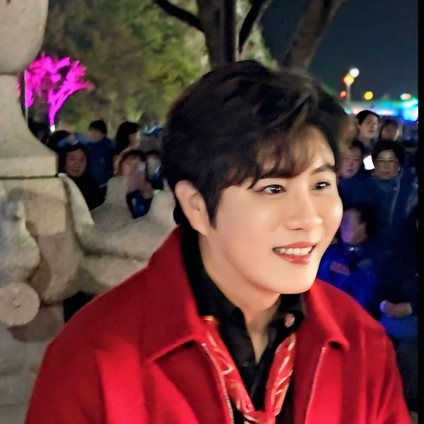 The most loved look of Jin Haesung today