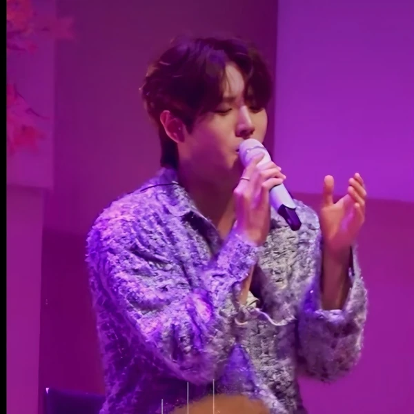 The most loved look of Kim Jungyeon today