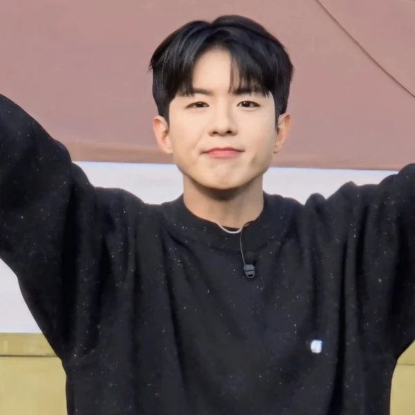 The most loved look of Na Taejoo today