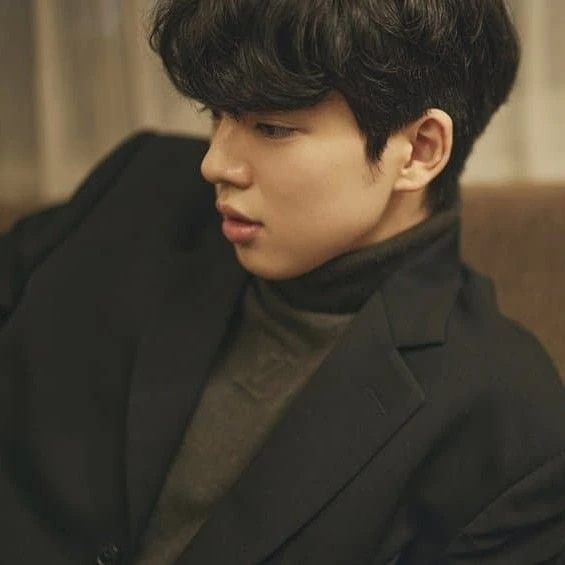 Postingan banner nomor 1 dari Cha Junhwan yang dibuat oleh fandom