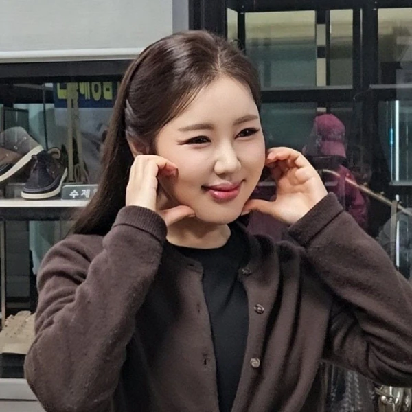 充滿粉絲愛的宋歌人人氣照片