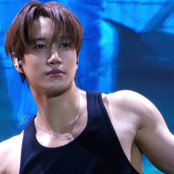 Popular photo full of fans’ love for KAI