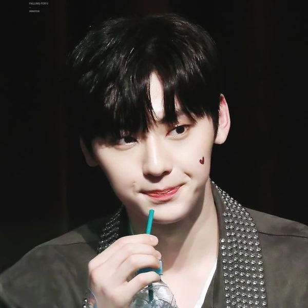 Top moment of Hwang Minhyun chosen by fans