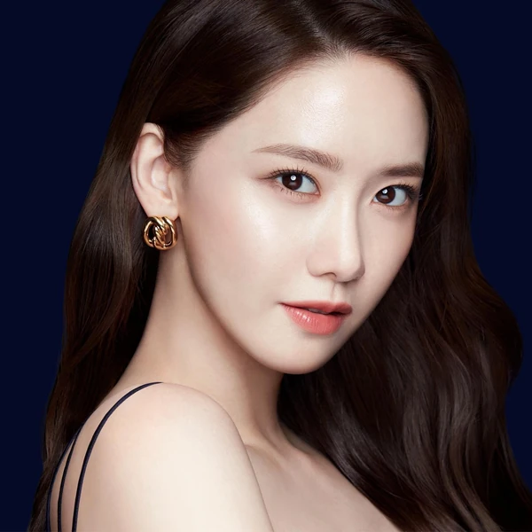 The most loved look of Yoona today