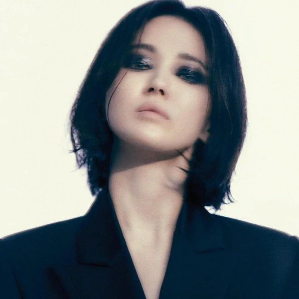 The most loved look of Song Hyekyo today