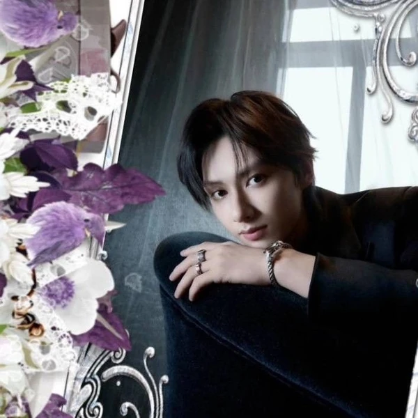 Popular photo full of fans’ love for Wen Junhui
