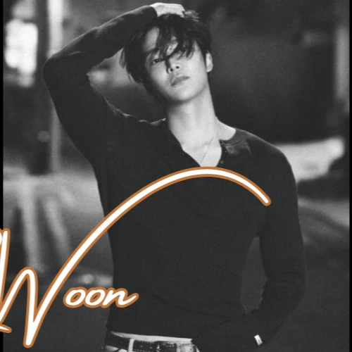 The most loved look of Rowoon today