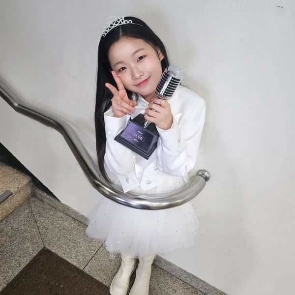 The most loved look of Lee Sooyeon today