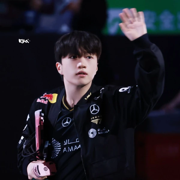 透過投票選出的Keria人氣個人資料圖片