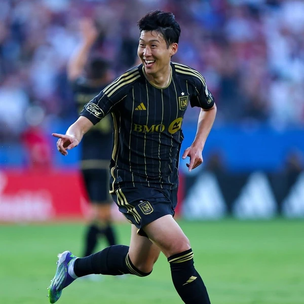 손흥민 팬덤이 선택한 최고의 순간