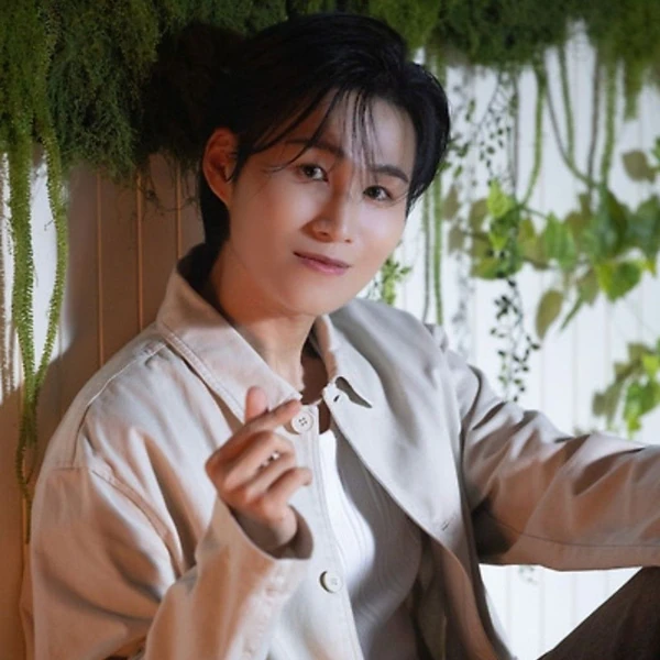 充滿粉絲愛的金熙栽人氣照片