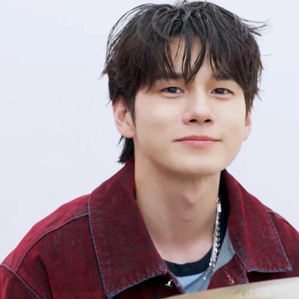 Popular photo full of fans’ love for Ong Seongwu