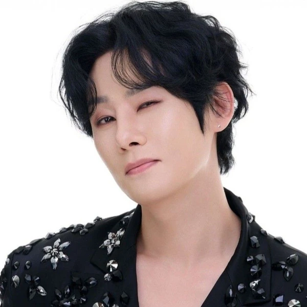 Popular photo full of fans’ love for Kang Moonkyung