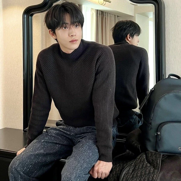 The most loved look of Nam Joohyuk today