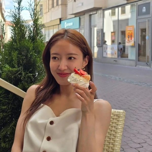 The most loved look of Lee Seyoung today