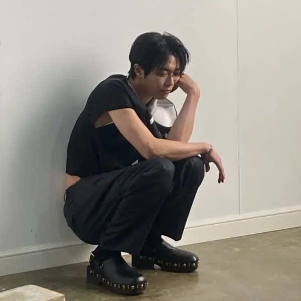 Popular photo full of fans’ love for Kim Jaewook