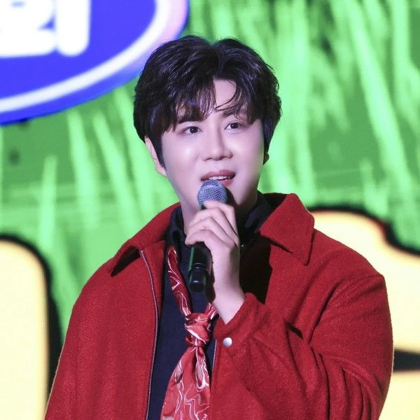 The most loved look of Jin Haesung today