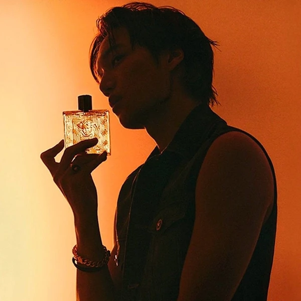 Popular photo full of fans’ love for KAI