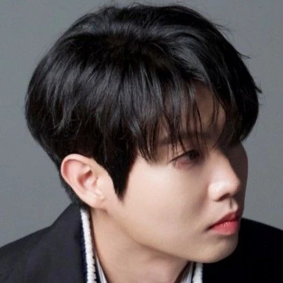 The most loved look of Son Taejin today