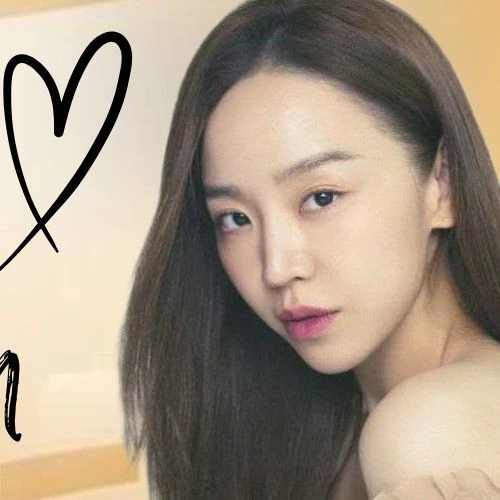 The most loved look of Shin Haesun today