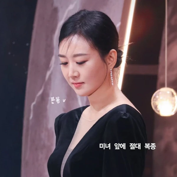 The most loved look of Jang Yoonjeong today