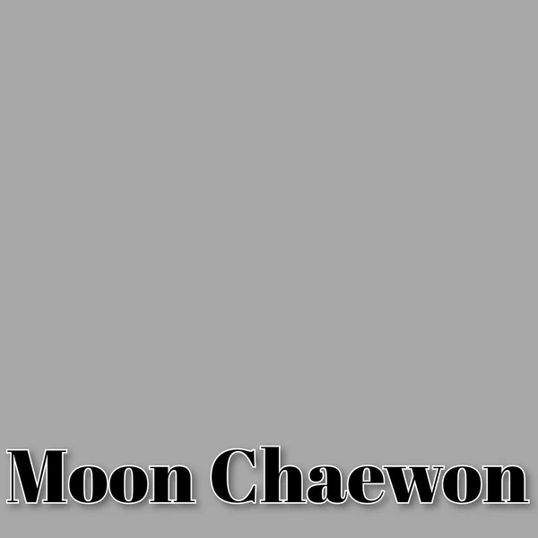 Foto populer Moon Chaewon yang penuh cinta dari penggemar