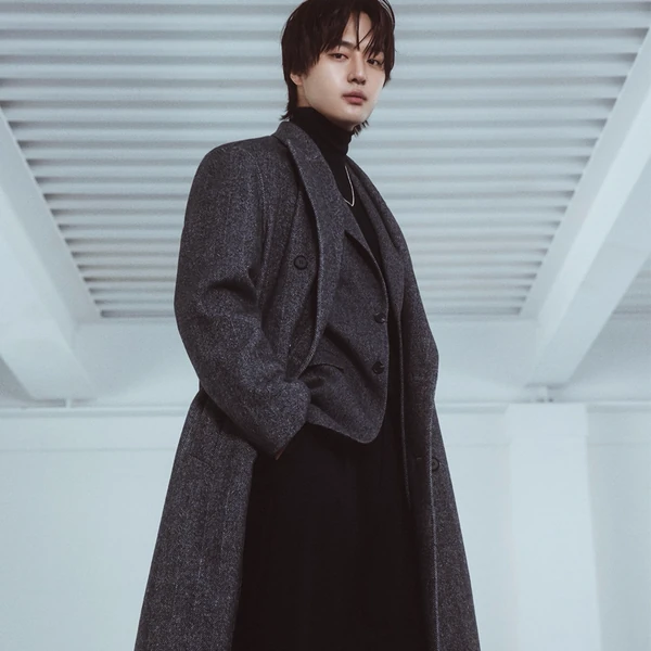 Popular photo full of fans’ love for Yang Sejong