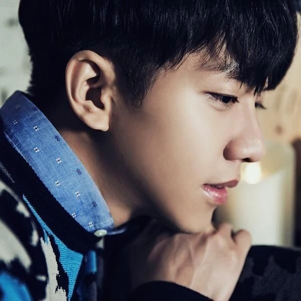 Penampilan Lee Seunggi yang paling disukai hari ini