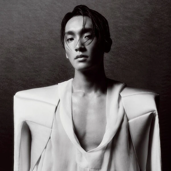 Popular photo full of fans’ love for Choi Hojong