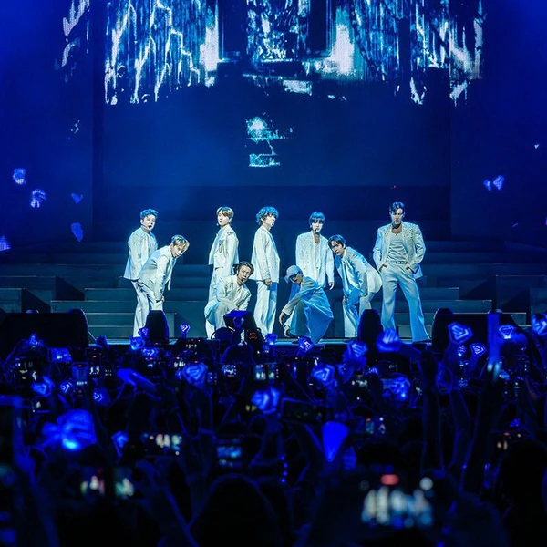 Popular photo full of fans’ love for Choi Siwon