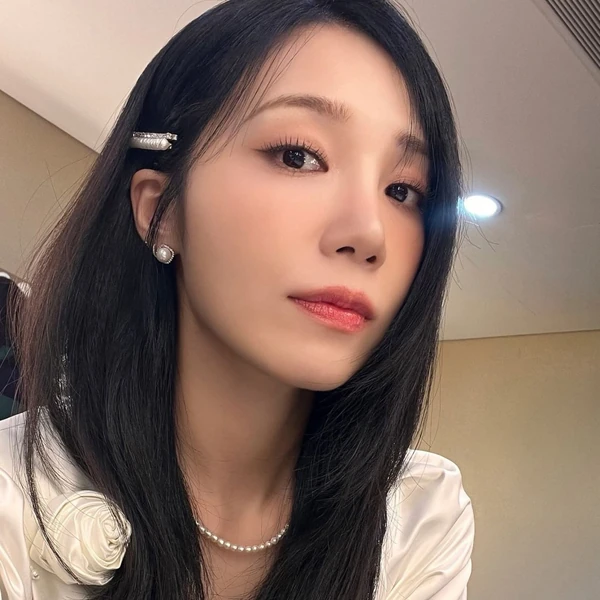 Penampilan Jung Eunji yang paling disukai hari ini