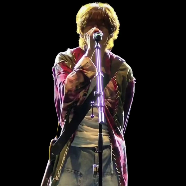 今天最受喜愛的李承允模樣