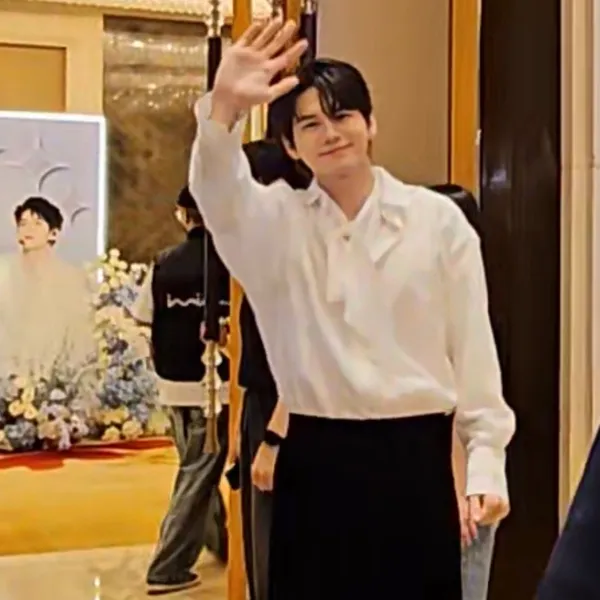 Foto populer Ong Seongwu yang penuh cinta dari penggemar