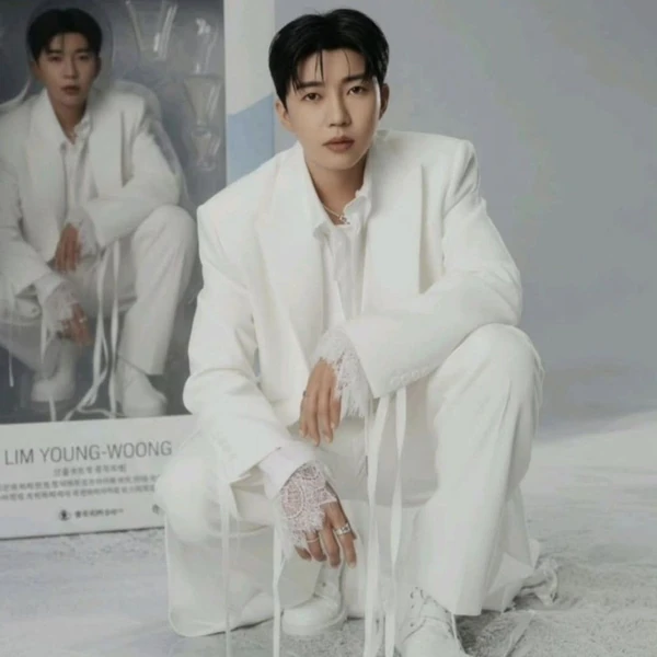 Penampilan Lim Youngwoong yang paling disukai hari ini