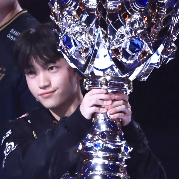 Popular profile photo of Keria loved by fans