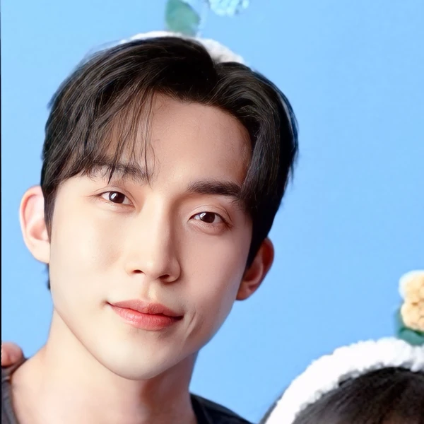 The most loved look of Lee Sangyi today