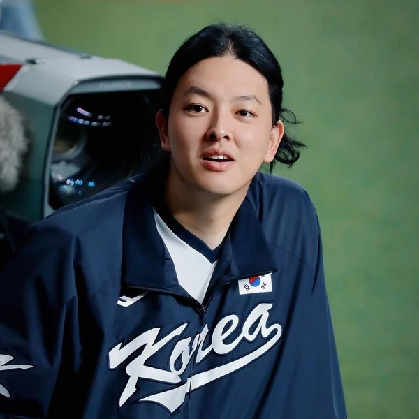 粉丝喜爱的Kim Wonjung人气头像照片