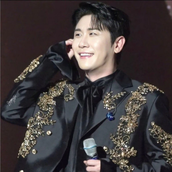 充滿粉絲愛的永卓人氣照片