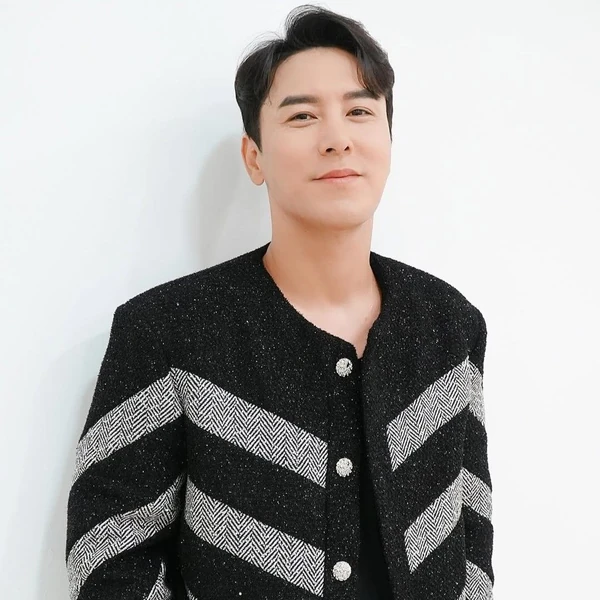 Foto populer Jang Minho yang penuh cinta dari penggemar