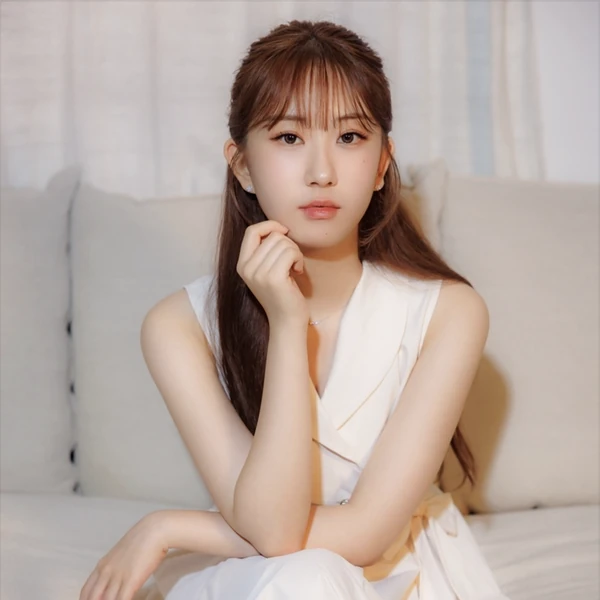 Popular photo full of fans’ love for Jeon Yujin