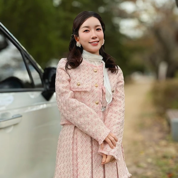 Popular photo full of fans’ love for Ryu Wonjung