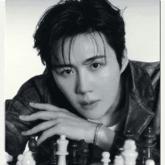 Popular photo full of fans’ love for Kim Seonho