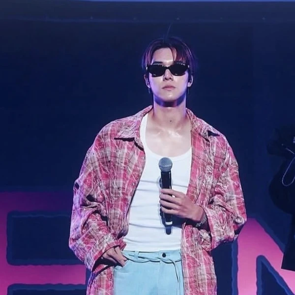 Popular photo full of fans’ love for Nani Hirunkit Changkham