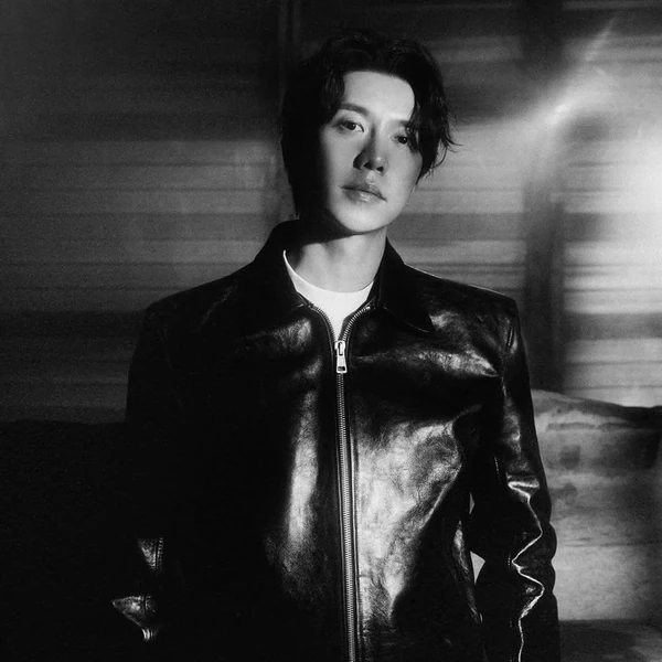 Foto populer Lee Seunggi yang penuh cinta dari penggemar