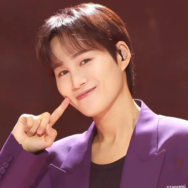 今天最受喜愛的金熙栽模樣