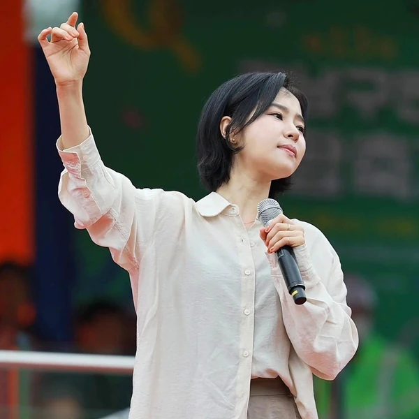 今天最受喜愛的洪子模樣