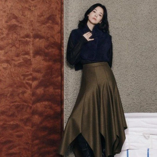 The most loved look of Song Hyekyo today