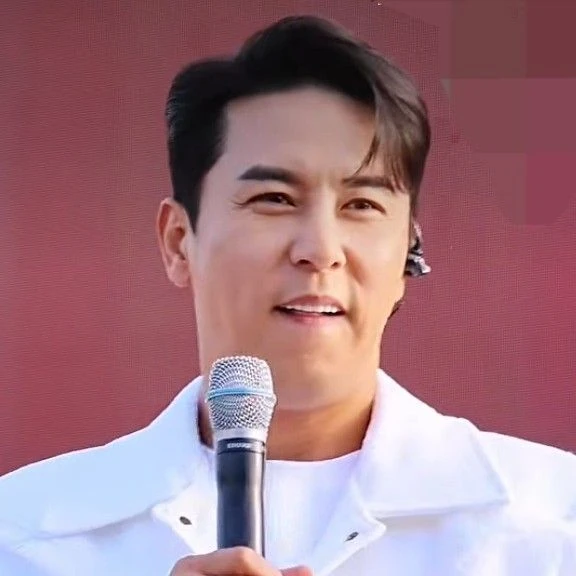 今天最受喜愛的張民好模樣