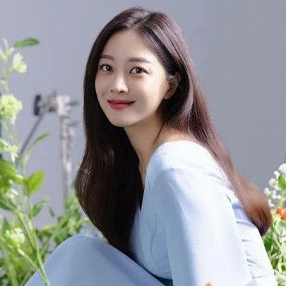 The most loved look of Cho Boah today